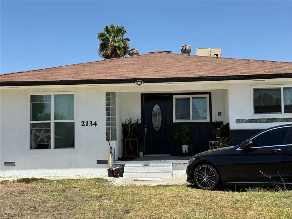 2134 Sacramento, Bakersfield, CA 93305 - #1