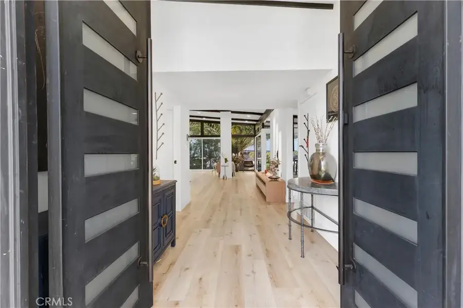 18334 Hiawatha Street, Northridge, CA 91326 - #3