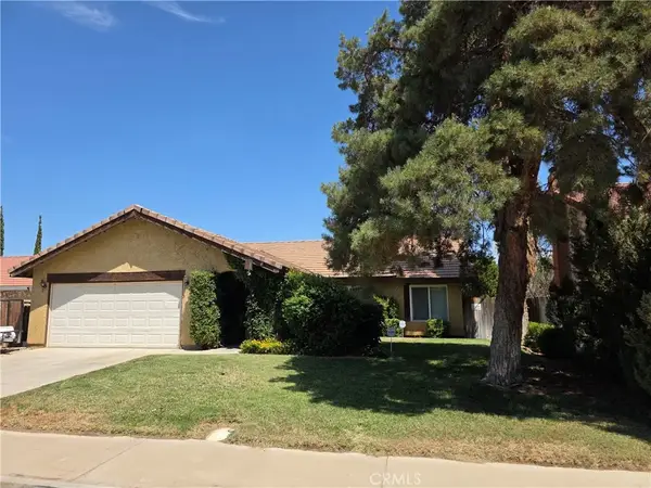 527 Curve, Lancaster, CA 93535