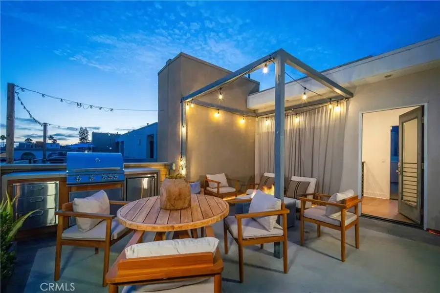 1400 Fuller Avenue North #7, Los Angeles, CA 90046 - #2