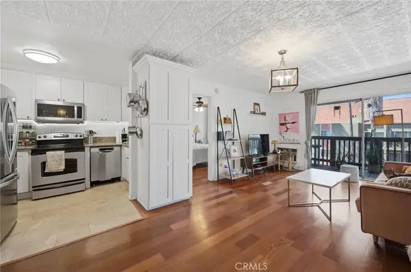 525 S Ardmore Avenue #320, Los Angeles, CA 90020