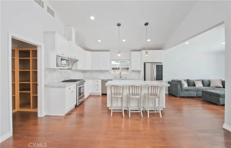 17343 Martha Street, Encino, CA 91316 - #3