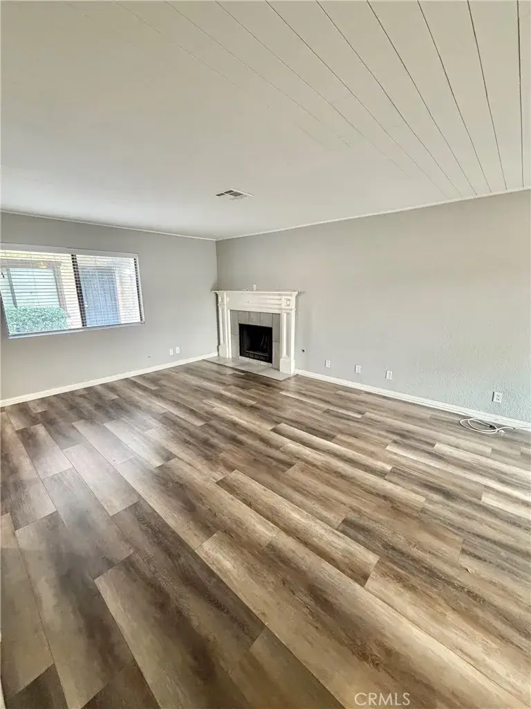 1316 W Avenue J4, Lancaster, CA 93534 - #3