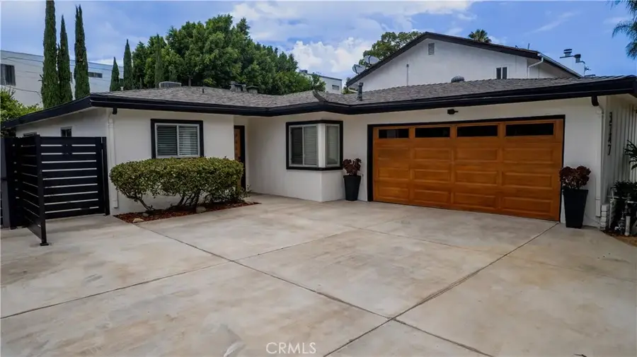 5747 Agnes Avenue, Valley Village, CA 91607 - #3
