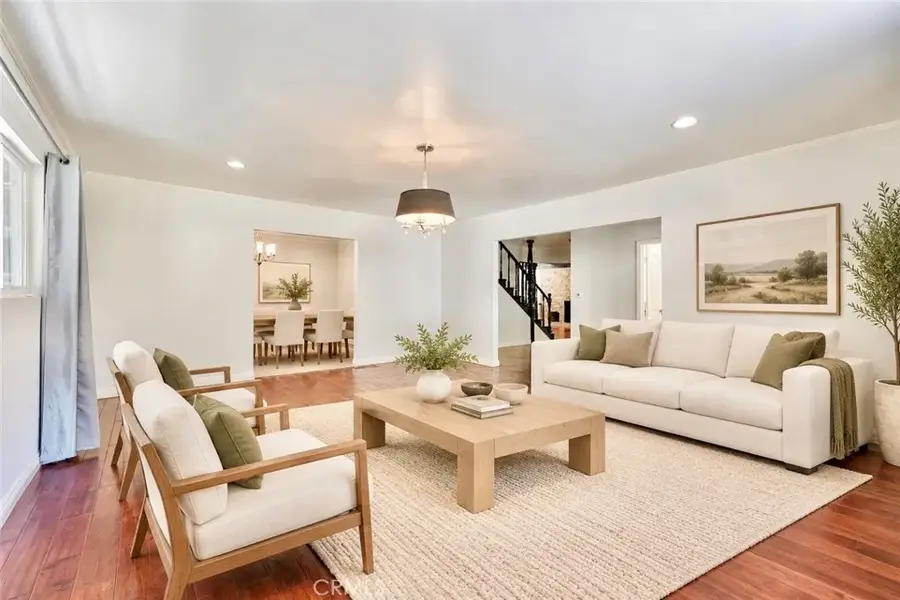 22921 Cass Avenue, Woodland Hills, CA 91364 - #3