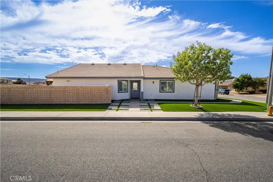 5704 W Forry Court, Lancaster, CA 93536 - #2