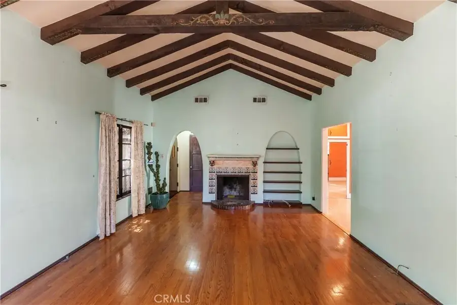 11209 La Maida, North Hollywood, CA 91601 - #3