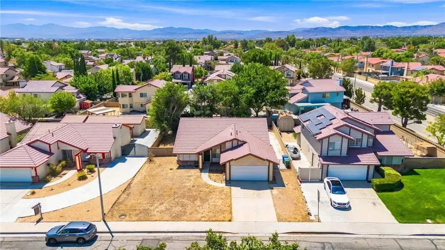 1510 E Avenue J12, Lancaster, CA 93535 - #2