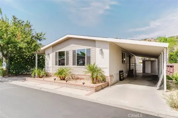 15455 Glenoaks #272, Sylmar, CA 91342