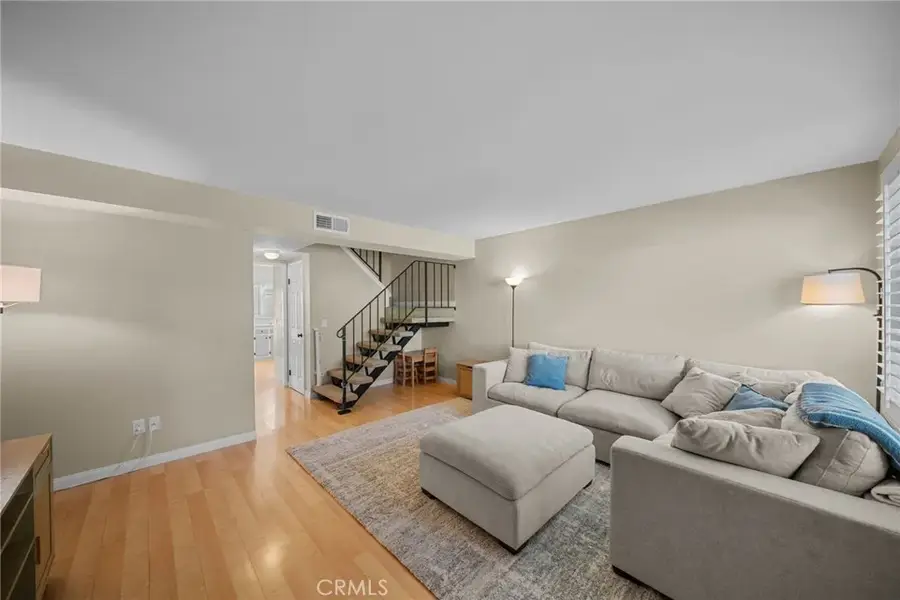 24307 La Glorita Circle, Newhall, CA 91321 - #3