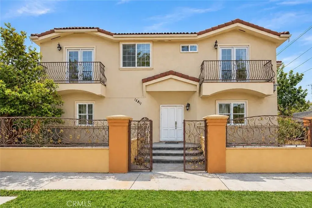18811 Topham, Tarzana, CA 91335 - #1