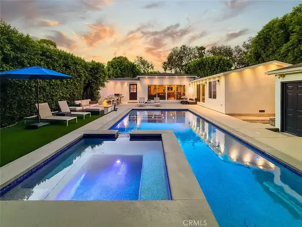 15722 Magnolia, Encino, CA 91436