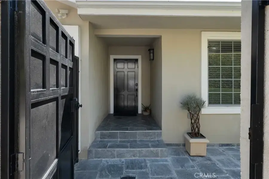 4028 Woodman, Sherman Oaks, CA 91423 - #3
