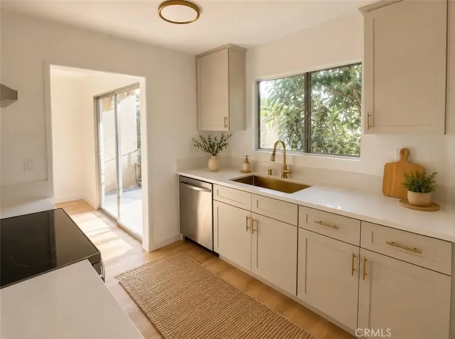 933 N Cedar #14, Inglewood, CA 90302 - #2