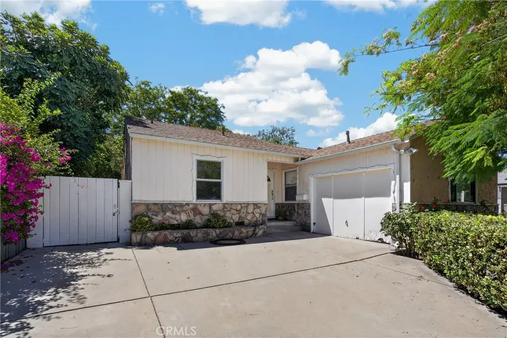 19134 Welby, Reseda, CA 91335 - #1