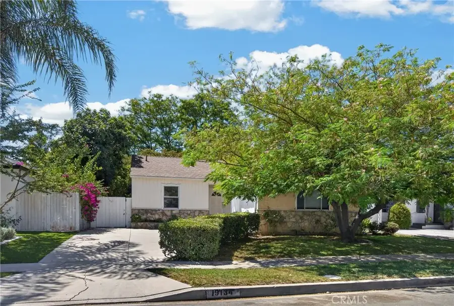 19134 Welby, Reseda, CA 91335 - #2