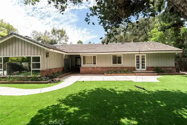 10461 Andora, Chatsworth, CA 91311