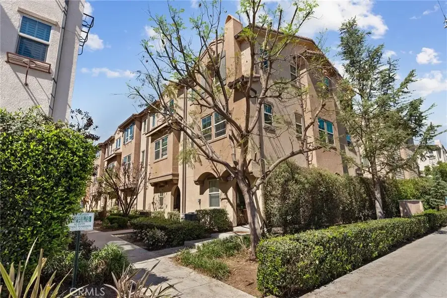 14104 W Birch Lane, Van Nuys, CA 91405 - #2