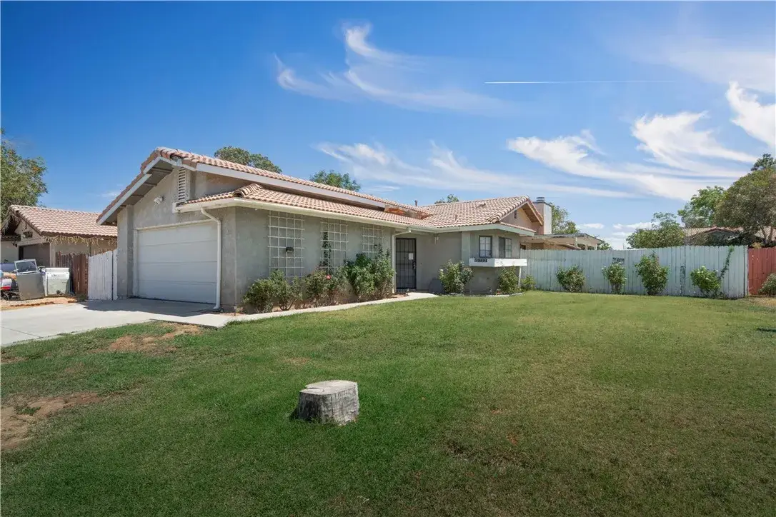 43732 La Paz, Lancaster, CA 93535 - #1