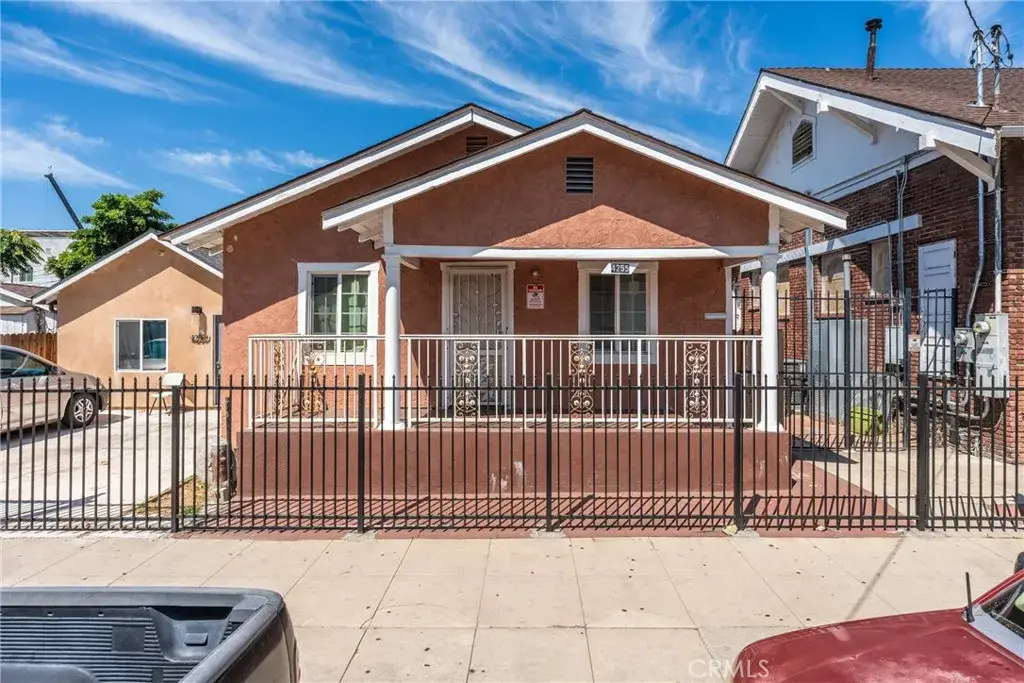 4255 Menlo, Los Angeles, CA 90037 - #1
