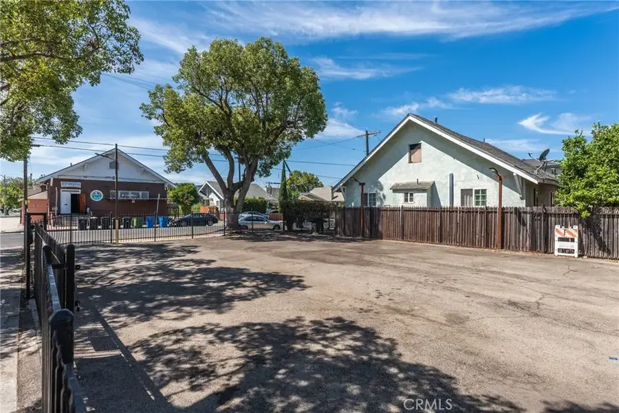 951 W 42nd, Los Angeles, CA 90037 - #2