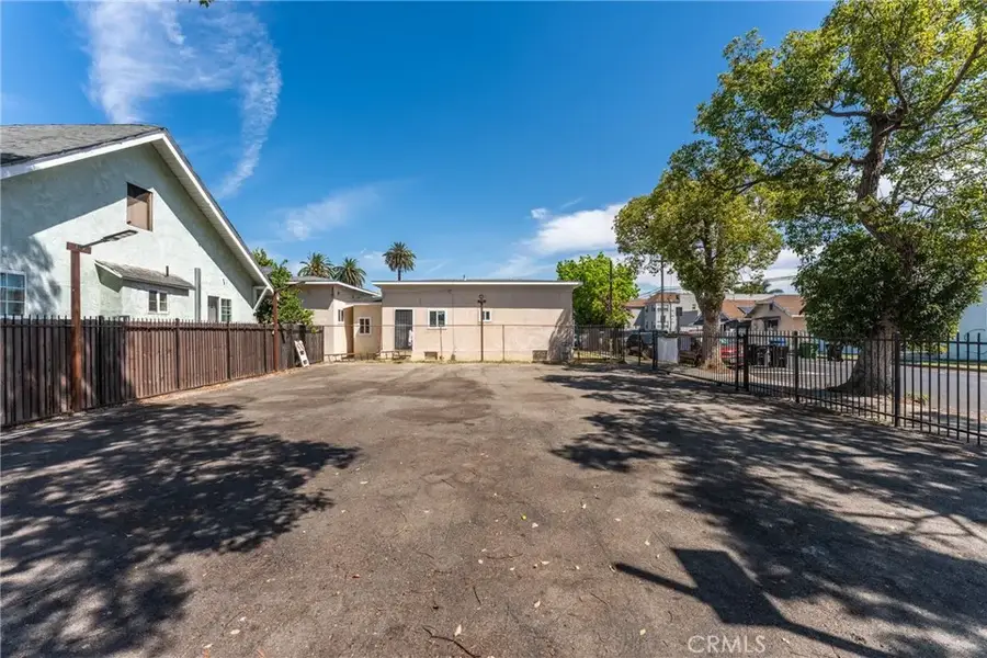 951 W 42nd, Los Angeles, CA 90037 - #3