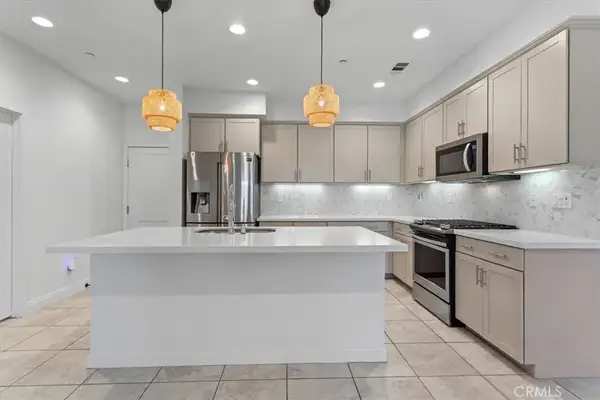1821 Poppy Drive #5, Simi Valley, CA 93065
