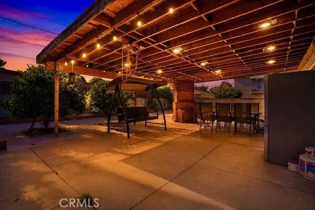 6949 Aura Avenue, Reseda, CA 91335 - #3
