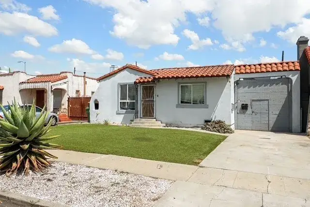 2149 W 80th, Los Angeles, CA 90047 - #1