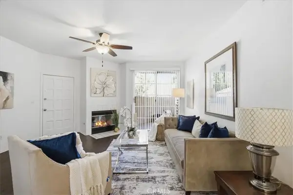 23709 Del Monte #219, Valencia, CA 91355