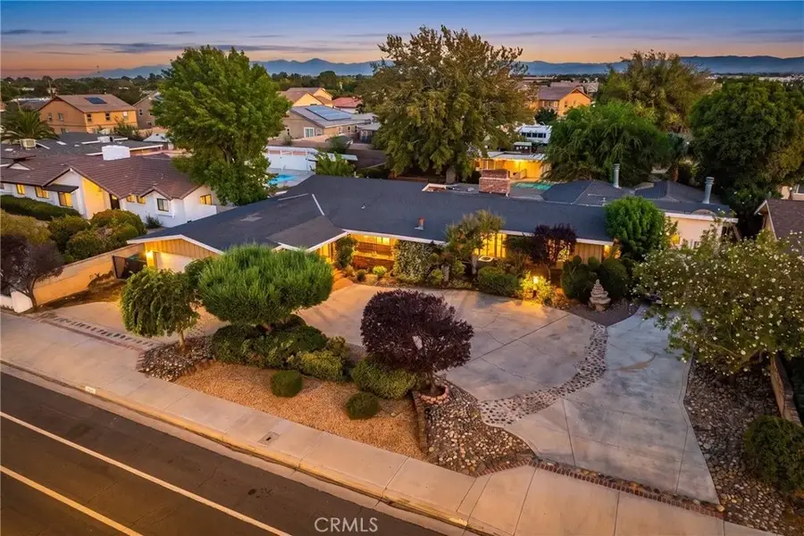 1734 W Lancaster Boulevard, Lancaster, CA 93534 - #2