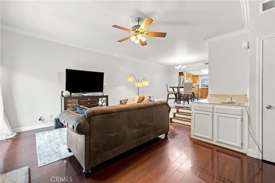10234 Variel #5, Chatsworth, CA 91311 - #2