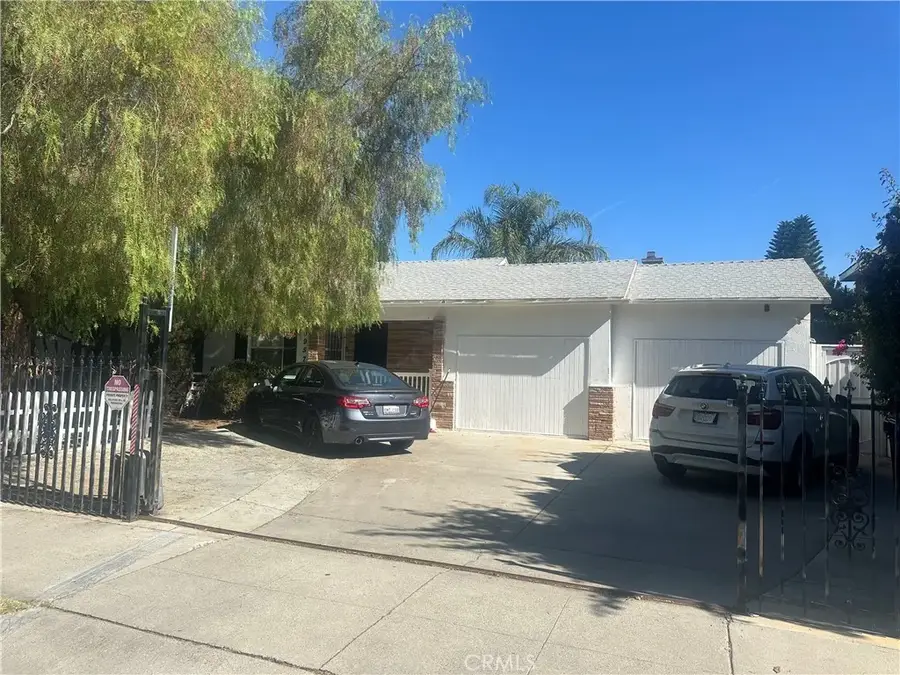 20957 Community, Canoga Park, CA 91304 - #2