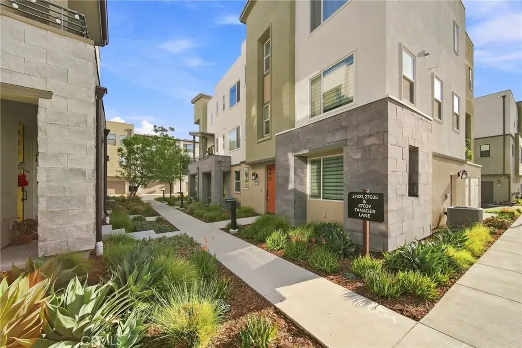 27035 Tanager, Valencia, CA 91381 - #1