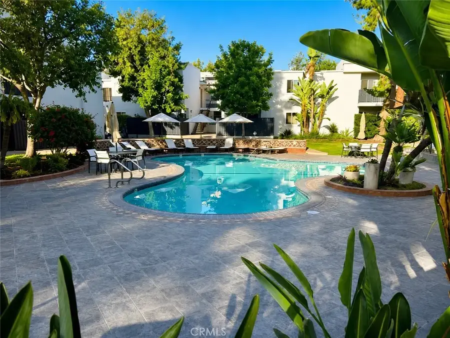 18645 Hatteras Street #206, Tarzana, CA 91356 - #2