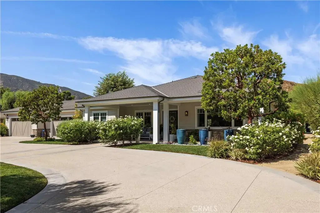 26185 Ravenhill Road, Canyon Country, CA 91387 - #1