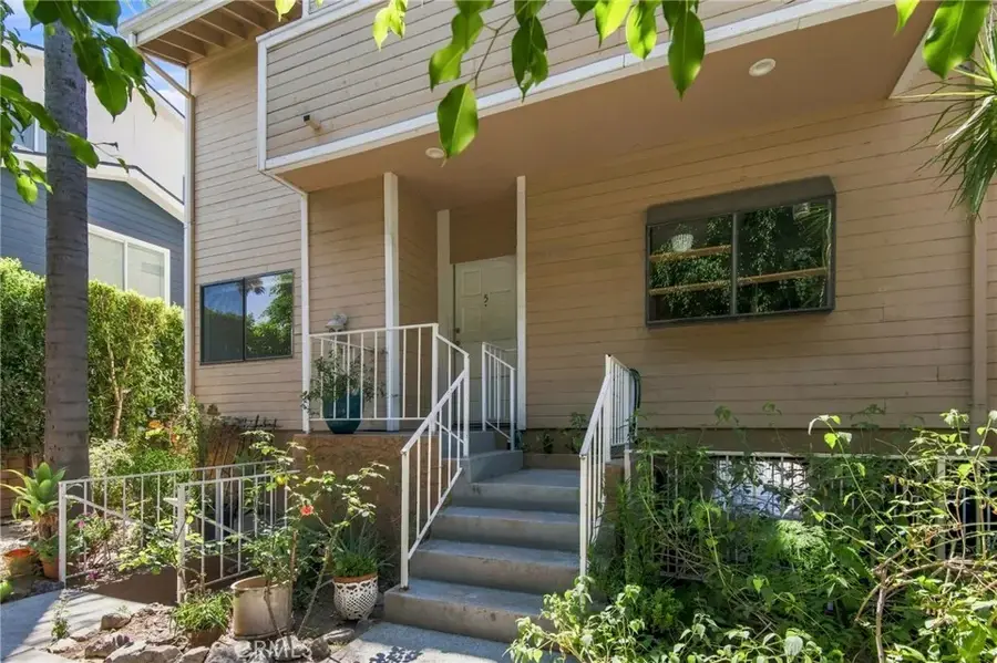 5340 Wilkinson Avenue #5, Valley Village, CA 91607 - #2