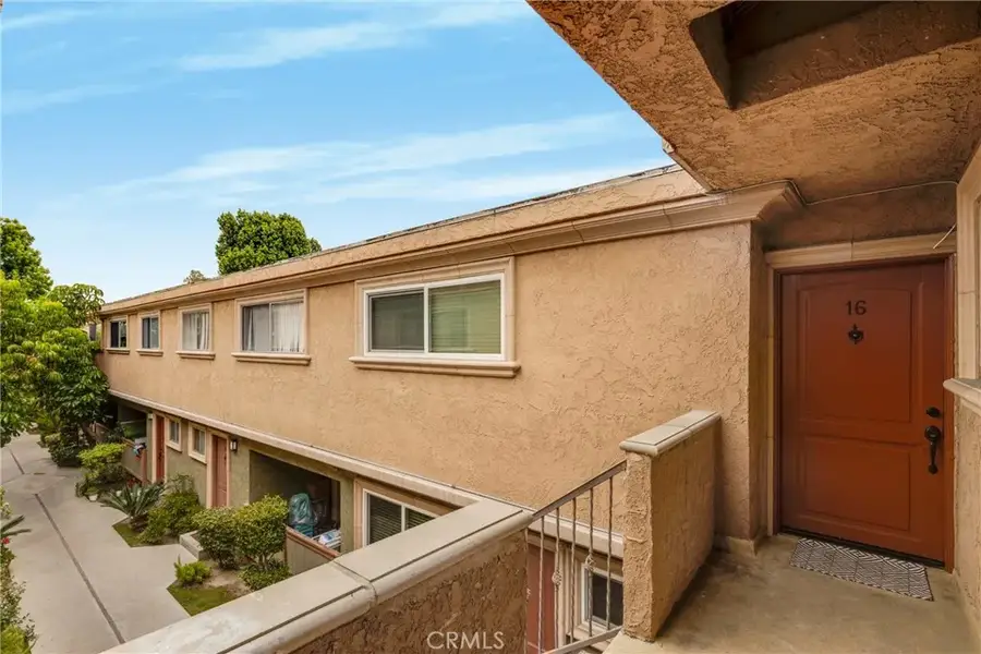 20214 Cohasset Street #16, Winnetka, CA 91306 - #3