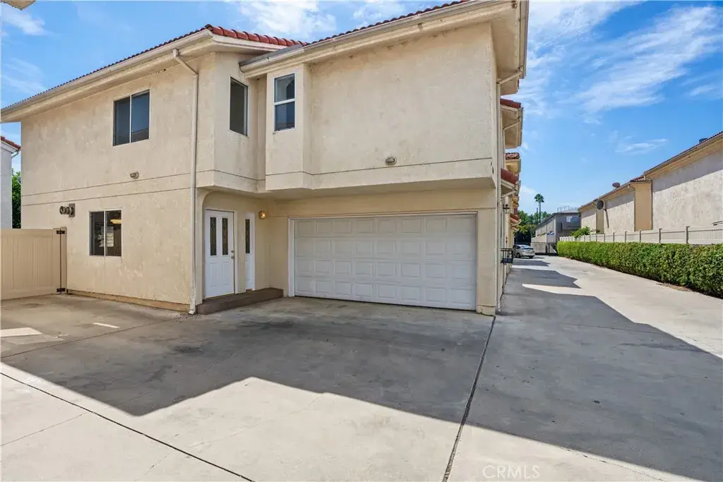 18334 Keswick St., Reseda, CA 91335 - #1