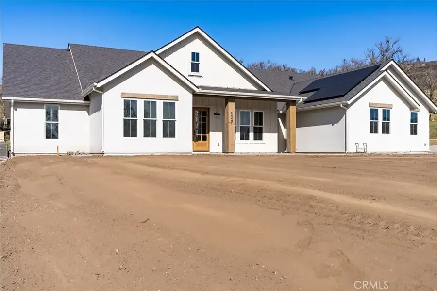 24401 Oaktree Court, Tehachapi, CA 93561 - #2