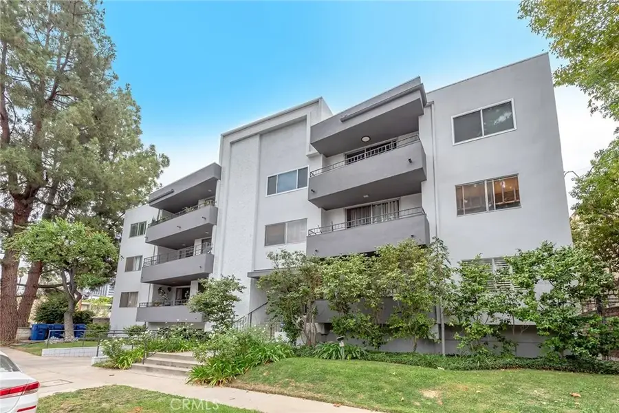 16012 Moorpark #302A, Encino, CA 91436 - #2