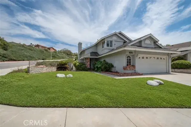 28454 Evergreen, Saugus, CA 91390 - #1