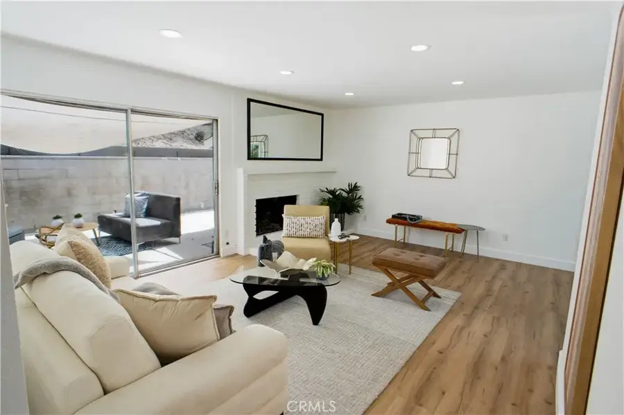 11340 Gladstone, Sylmar, CA 91342 - #2