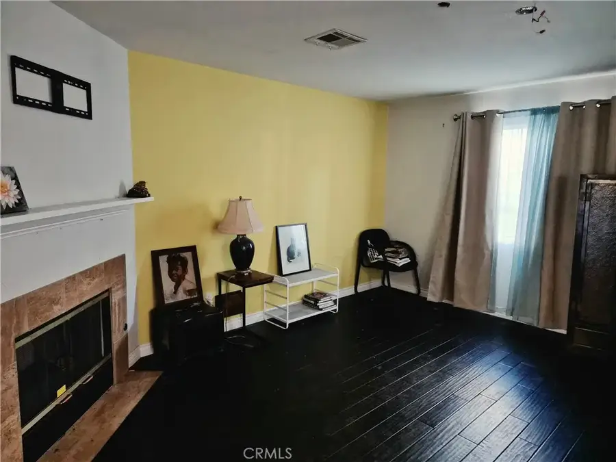 9427 Noble, North Hills, CA 91343 - #3