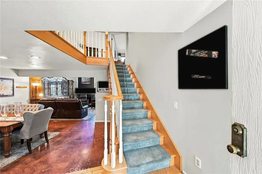 23109 Yvette, Valencia, CA 91355 - #2