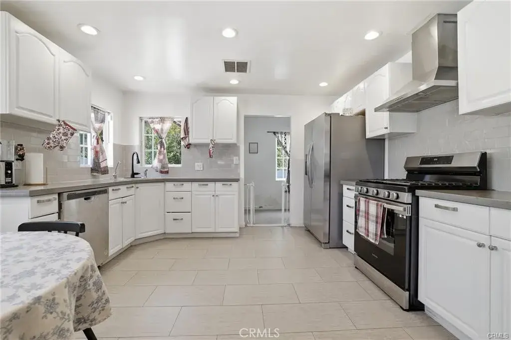 16775 Sierra Highway, Canyon Country, CA 91351 - #1