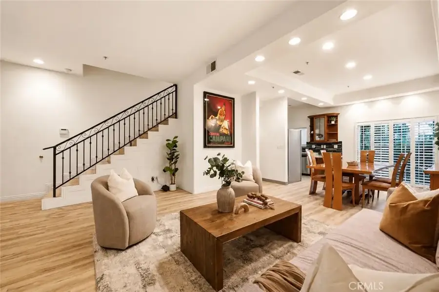 10833 Kling Street #4, North Hollywood, CA 91602 - #2