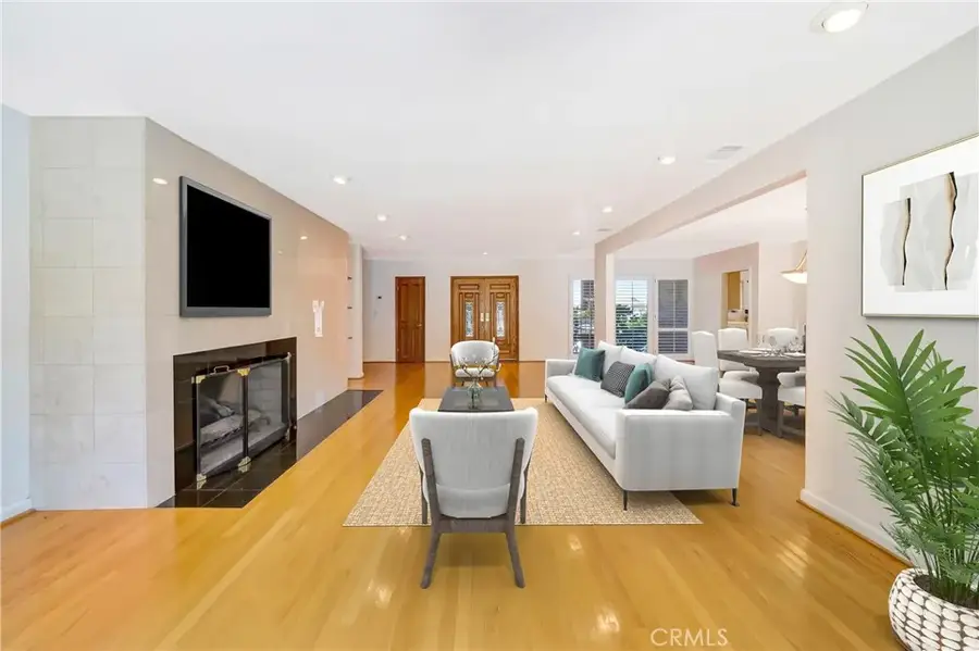 22548 Waterbury, Woodland Hills, CA 91364 - #2