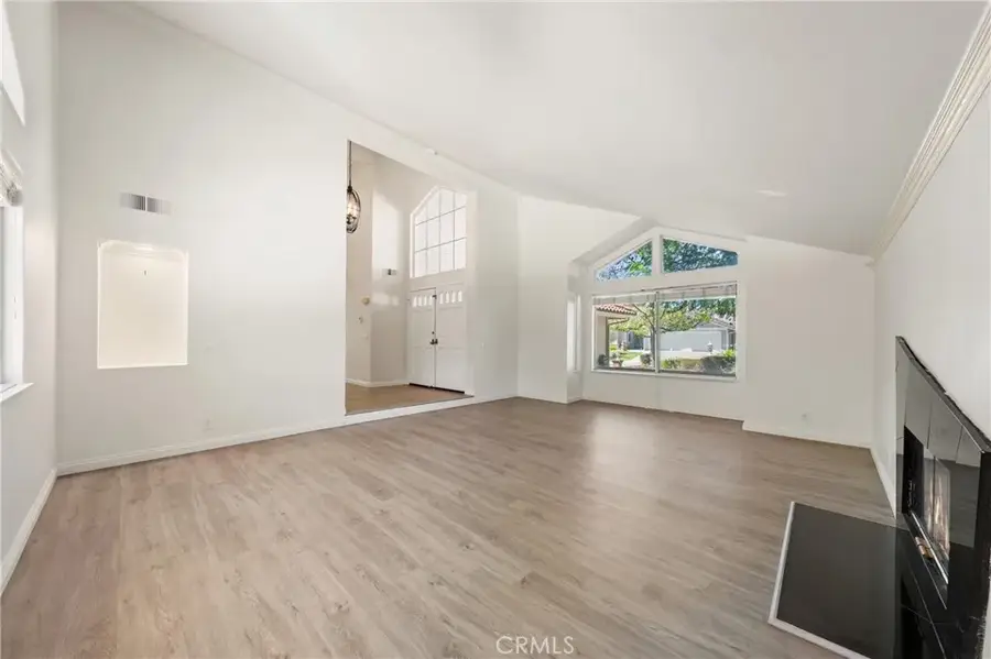 914 Sterling Oaks Court, Oak Park, CA 91377 - #3