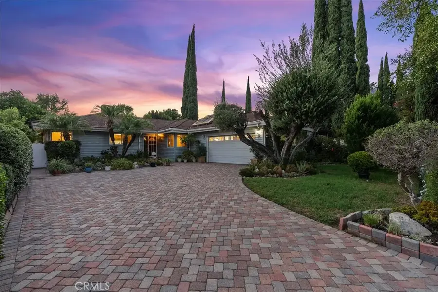 8941 Gloria Avenue, North Hills, CA 91343 - #3